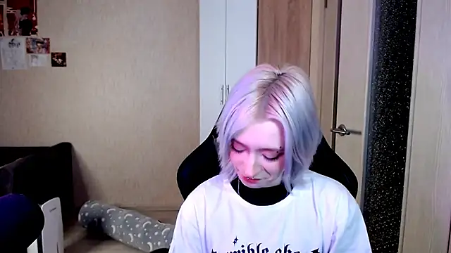 SophiaLur online show from November 30, 2:29 pm