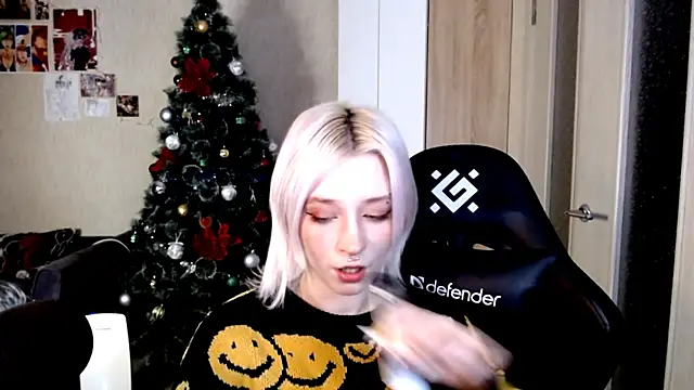 SophiaLur online show from December 15, 2:23 pm