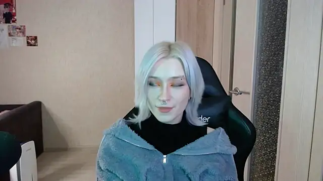 SophiaLur online show from November 29, 12:16 pm