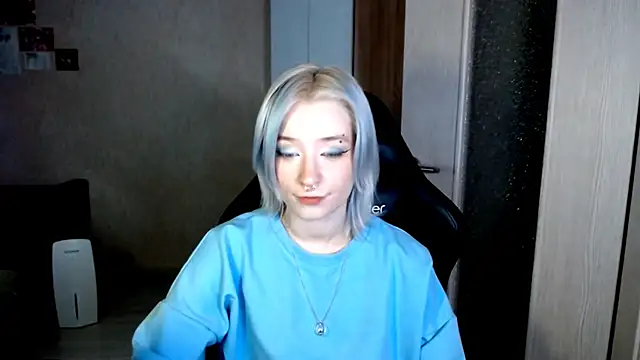 SophiaLur online show from November 25, 3:34 pm