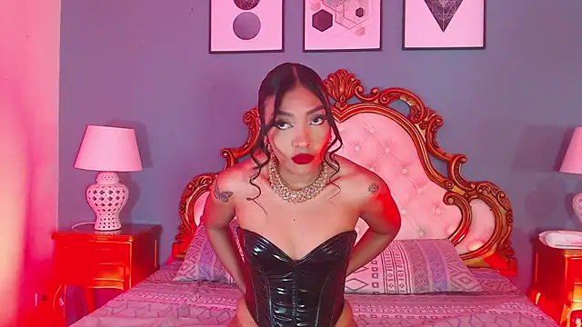 Samantha Bale online show from December 18, 11:47 am