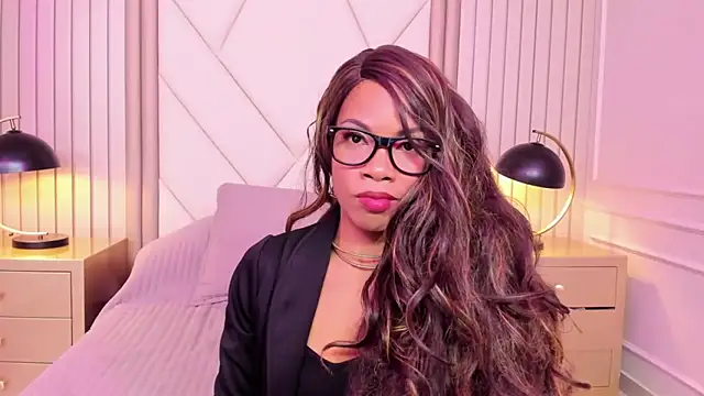 LailaDavidson online show from May 14, 12:35 pm