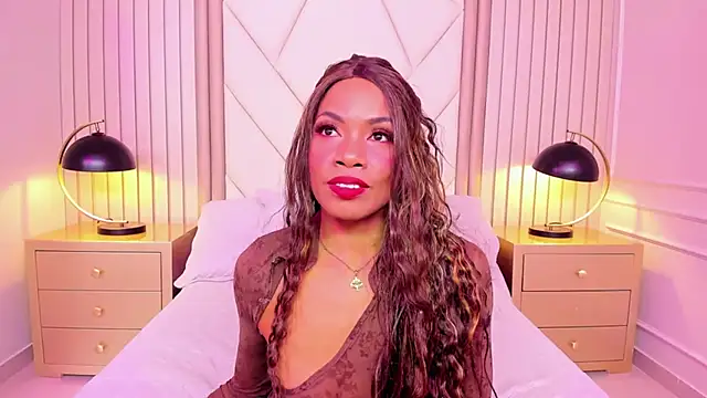 Snapshot of LailaDavidson chatting on June 15, 12:16 pm LailaDavidson online show from June 15, 12:16 pm