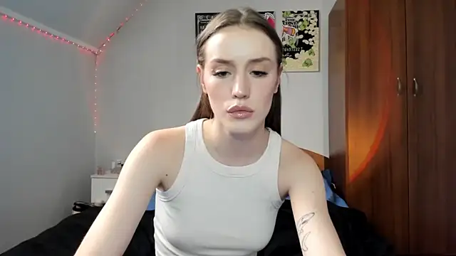 tinyglow online show from January 13, 6:50 am