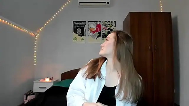 tinyglow online show from December 2, 2:19 pm