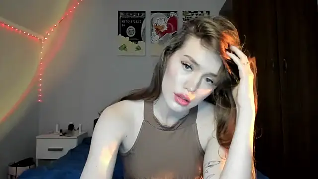 tinyglow online show from December 17, 12:04 am