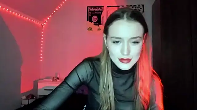 tinyglow online show from March 5, 7:43 pm