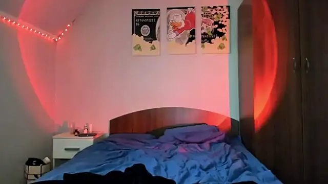 tinyglow online show from February 6, 11:12 pm