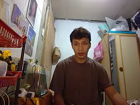 newgys online show from March 11, 8:41 am