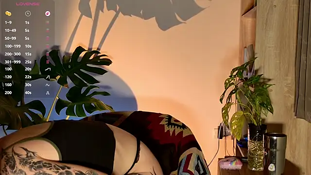 jane-booblegum online show from April 8, 10:00 pm