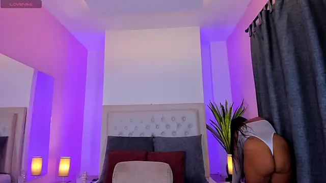 violeta santanna online show from May 19, 4:08 am