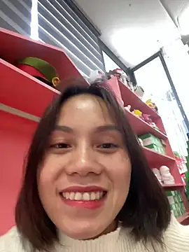 Trangbabylove online show from March 31, 9:00 am