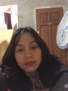 Trangbabylove online show from March 5, 8:00 am