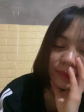 Trangbabylove online show from April 6, 6:03 am