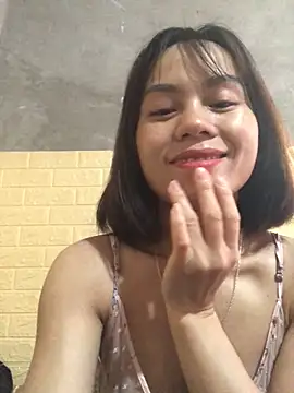 Trangbabylove online show from April 5, 3:02 am