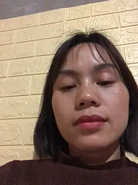 Trangbabylove online show from March 6, 5:41 pm