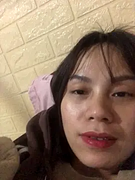 Trangbabylove online show from January 6, 8:18 am