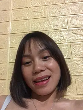 Trangbabylove online show from March 15, 9:11 pm