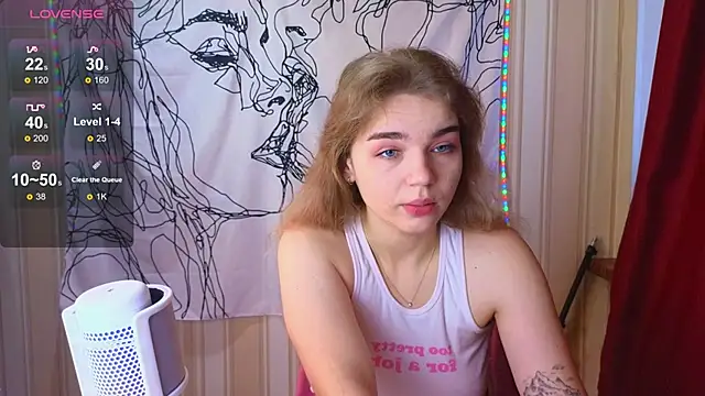 Snapshot of _EricaWinterr_ chatting on March 4, 5:59 am EricaWinterr online show from March 4, 5:59 am