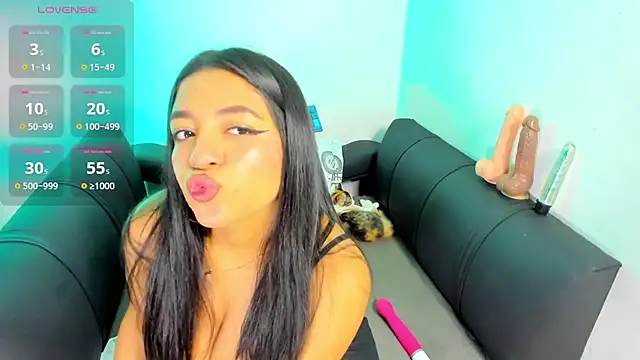 evelisse  online show from February 28, 4:12 am