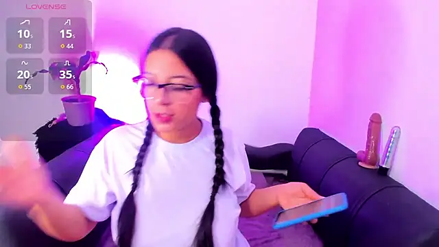 evelisse  online show from January 8, 3:56 am