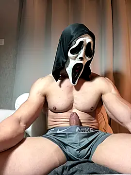 Luna MaskedMan online show from December 15, 3:01 am