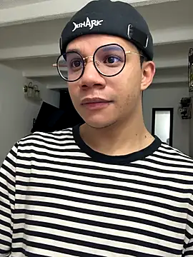 Snapshot of MarcoKostov chatting on November 16, 3:44 am MarcoKostov online show from November 16, 3:44 am