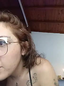 Snapshot of Melinerd chatting on July 8, 6:08 pm Melinerd online show from July 8, 6:08 pm
