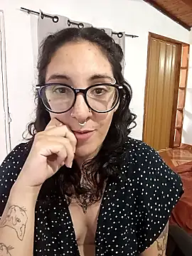 Snapshot of Melinerd chatting on November 26, 7:14 pm Melinerd online show from November 26, 7:14 pm