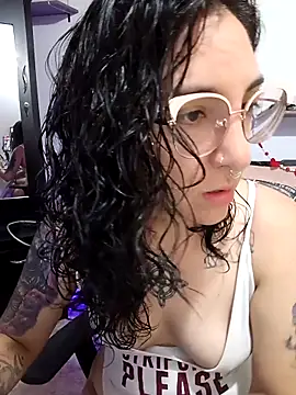 Melinerd online show from March 30, 6:09 pm