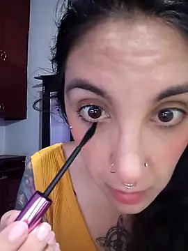 Melinerd online show from March 3, 6:15 pm