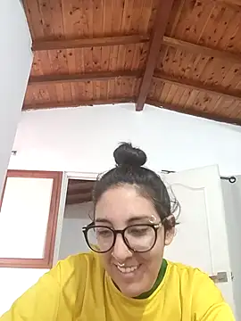 Snapshot of Melinerd chatting on November 19, 8:42 pm Melinerd online show from November 19, 8:42 pm