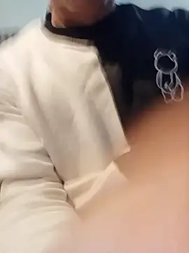 Snapshot of platone09 chatting on November 24, 8:53 pm platone09 online show from November 24, 8:53 pm