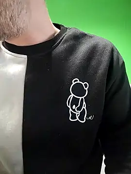 Snapshot of platone09 chatting on December 19, 1:57 pm platone09 online show from December 19, 1:57 pm