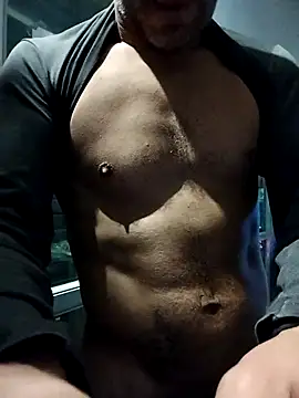 Snapshot of platone09 chatting on December 13, 11:00 pm platone09 online show from December 13, 11:00 pm