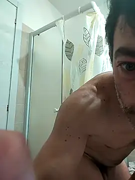 platone09 online show from March 31, 4:31 pm