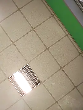 Snapshot of platone09 chatting on November 10, 12:10 pm platone09 online show from November 10, 12:10 pm