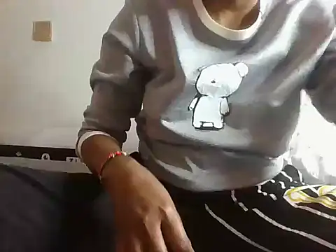 Snapshot of Naughtybadgal chatting on January 16, 5:55 am Naughtybadgal online show from January 16, 5:55 am