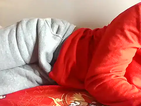 Snapshot of Naughtybadgal chatting on February 7, 9:23 pm Naughtybadgal online show from February 7, 9:23 pm