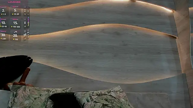 Katrina lex online show from March 8, 12:41 pm