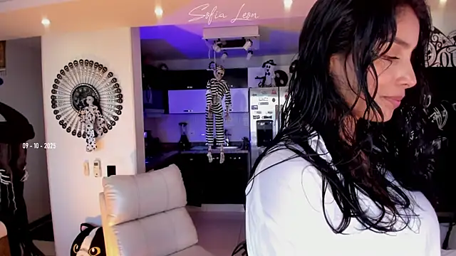 sofiasexhot online show from October 9, 1:11 pm