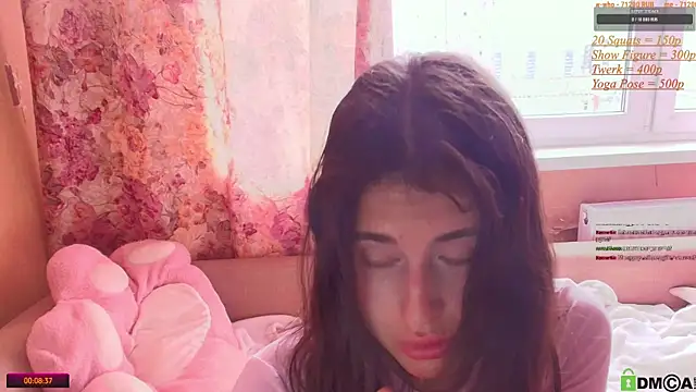 KristinaScott online show from May 23, 4:33 am