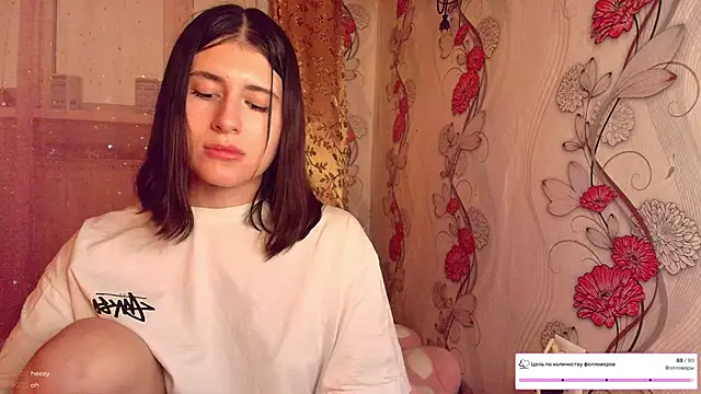 KristinaScott online show from December 15, 6:58 pm