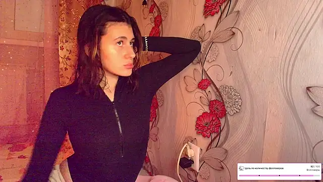 KristinaScott online show from December 18, 4:55 pm