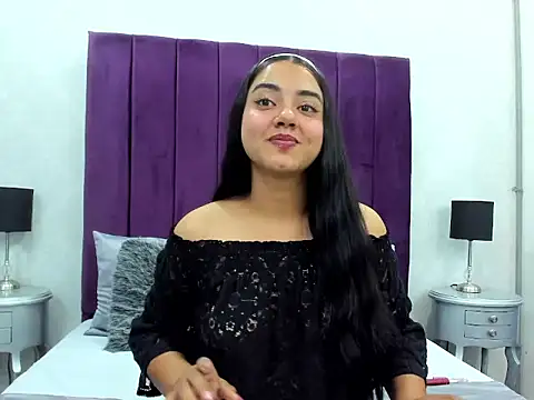 SalomeLee online show from November 17, 11:25 am