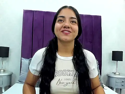 SalomeLee online show from November 18, 11:13 am