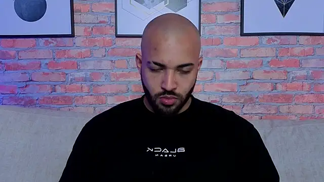 Chris Varden online show from April 23, 7:04 pm