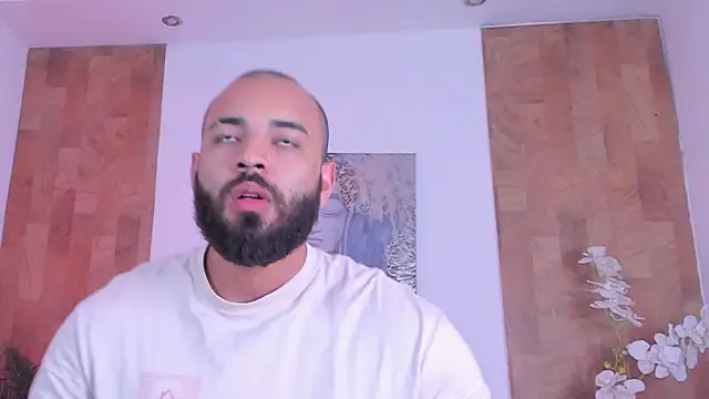 Chris Varden online show from April 8, 9:16 pm