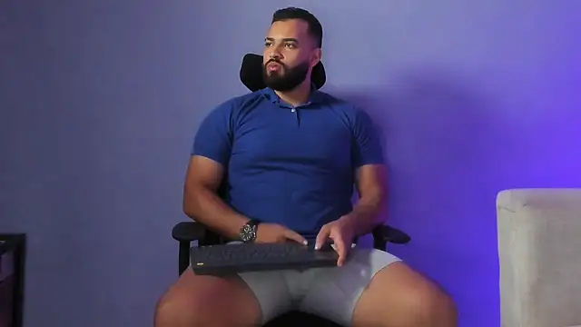 Chris Varden online show from December 20, 12:30 pm