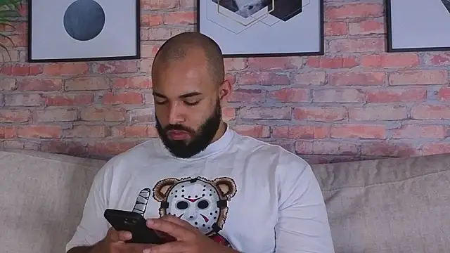 Chris Varden online show from March 28, 2:40 pm